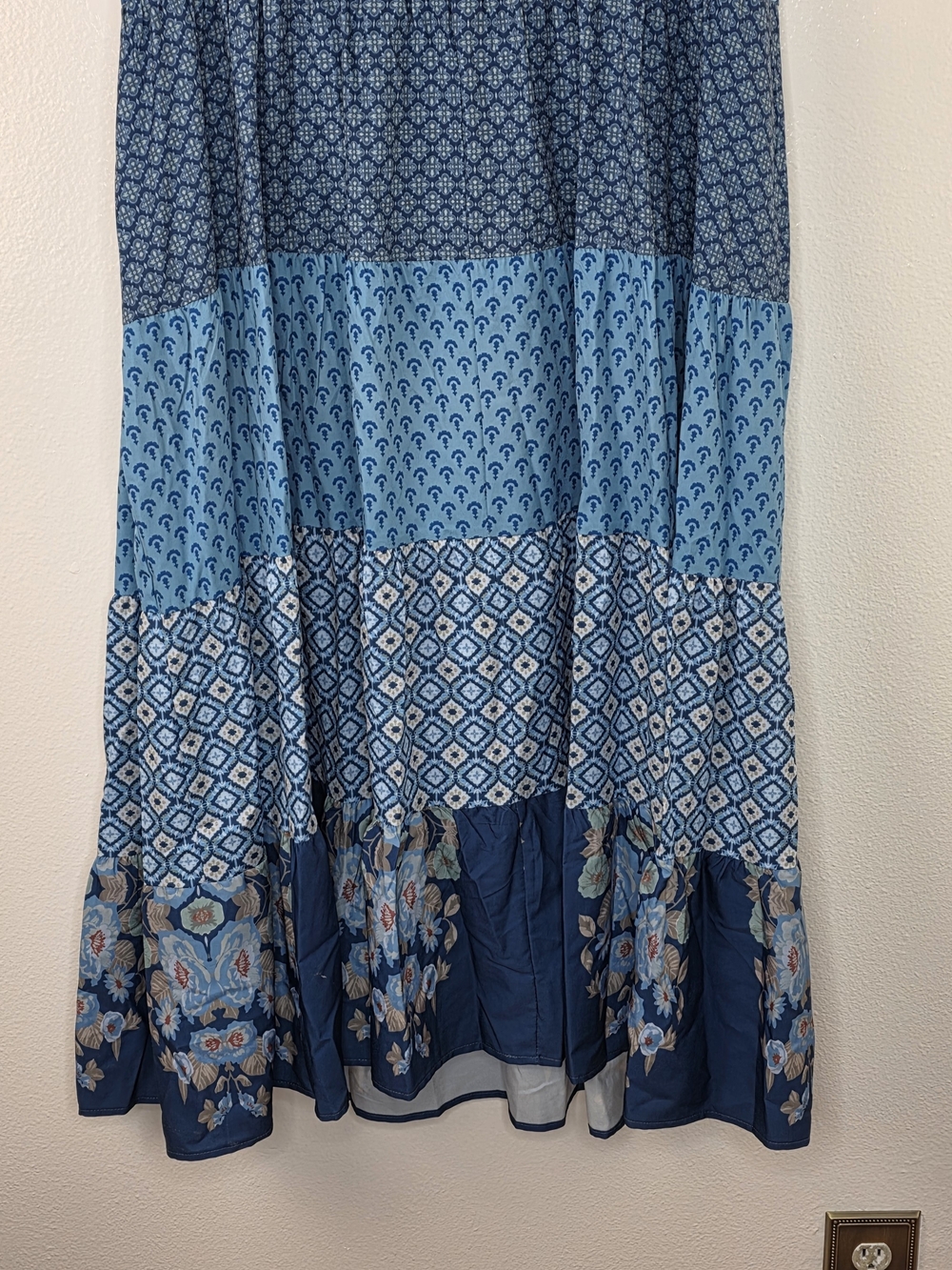 BloomChic Blue Floral Sleeveless Faux Wrap Tiered Patchwork Maxi Dress 18/20 - Picture 8 of 12